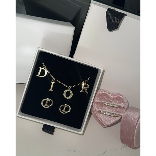 DC Set Earrings + Necklace l Gold