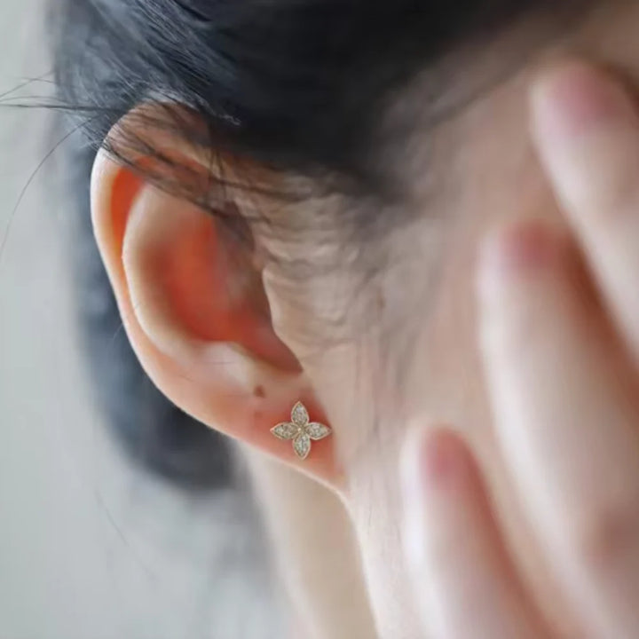 Nicky Earrings l Gold